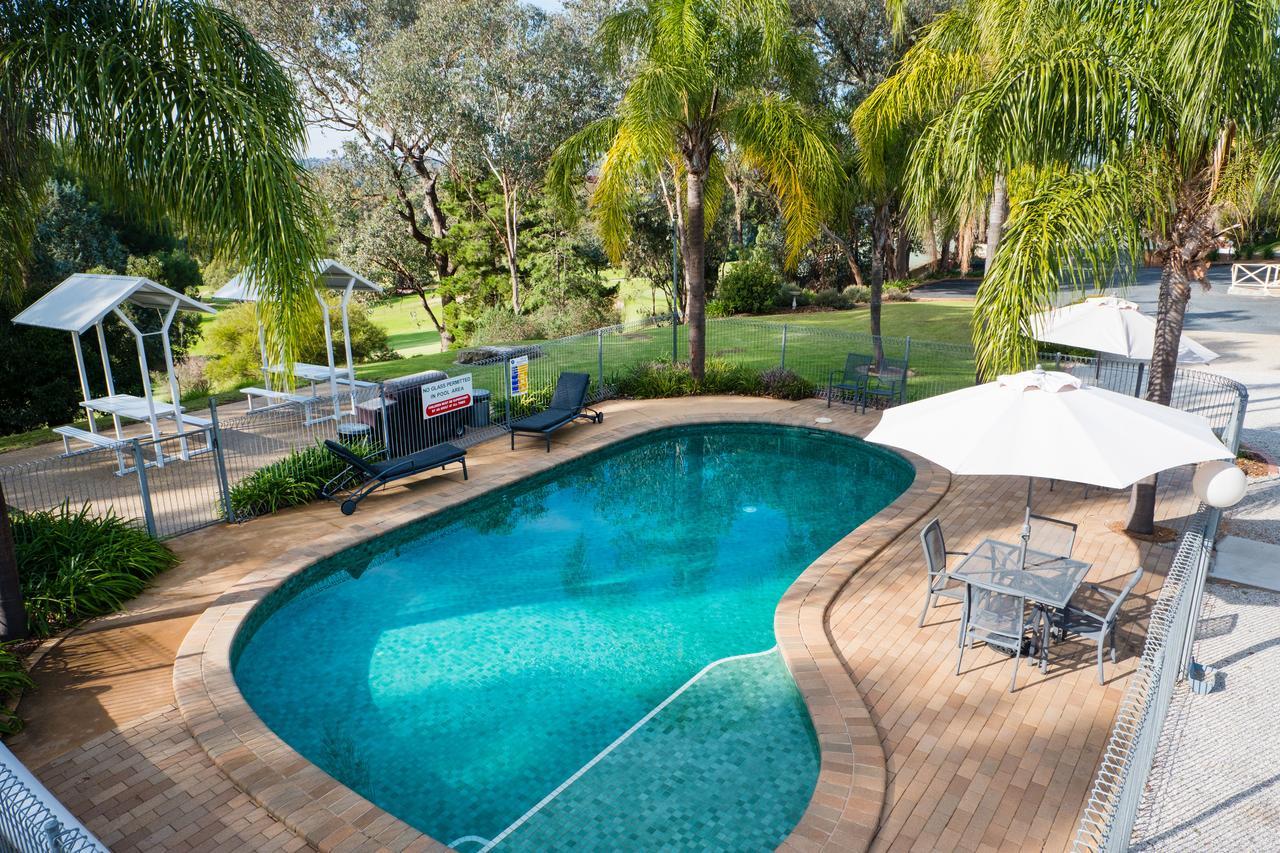 Commercial Golf Resort Albury Exterior foto