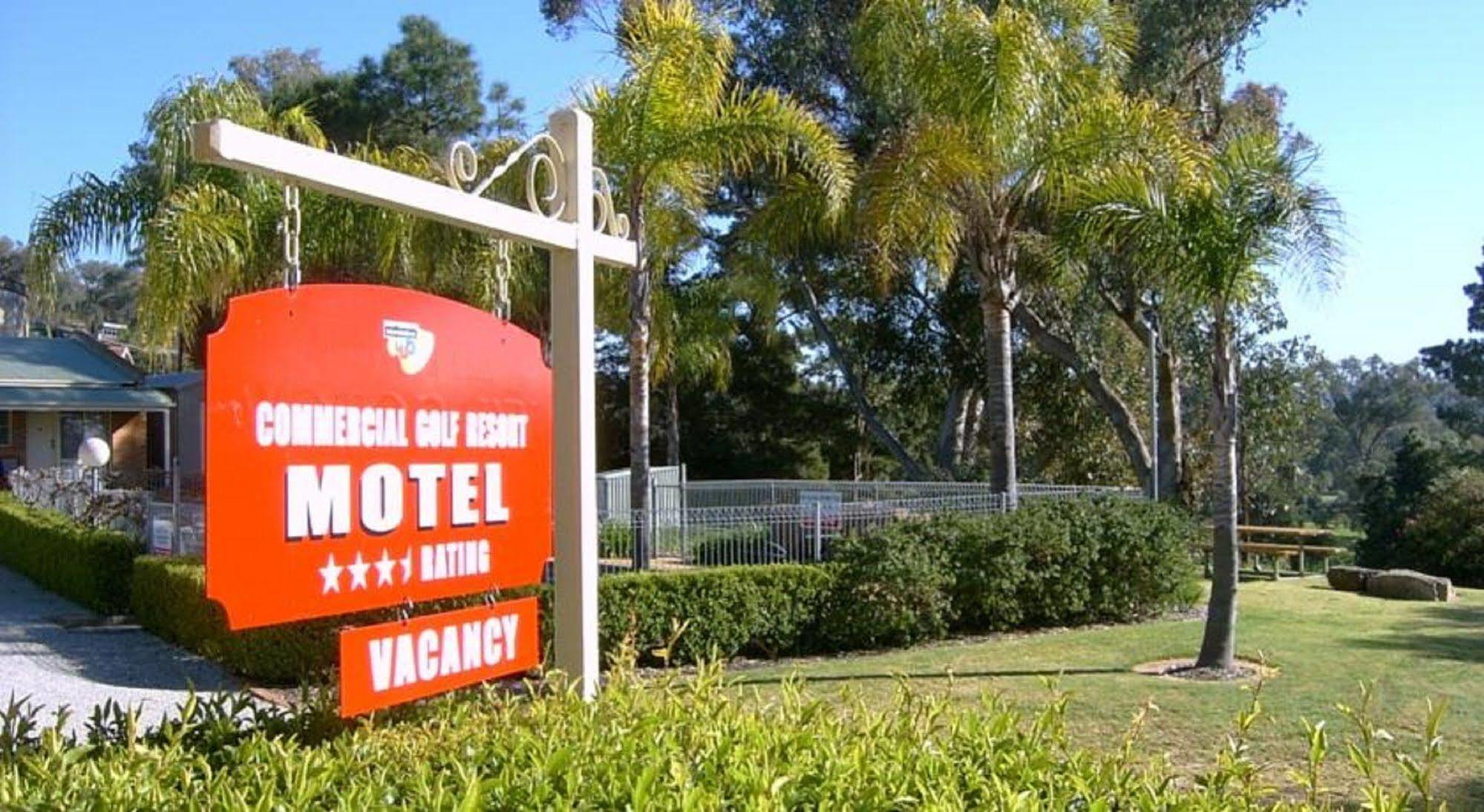 Commercial Golf Resort Albury Exterior foto